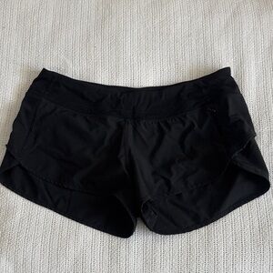 CRZ YOGA Women's Black Feathery-Fit Shorts